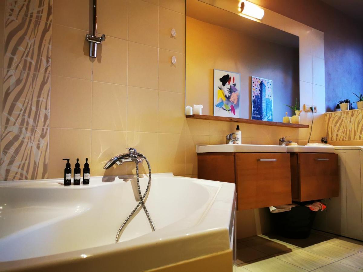 Falcon Apartment Trnava Luaran gambar