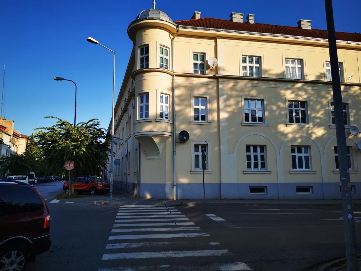 Falcon Apartment Trnava Luaran gambar